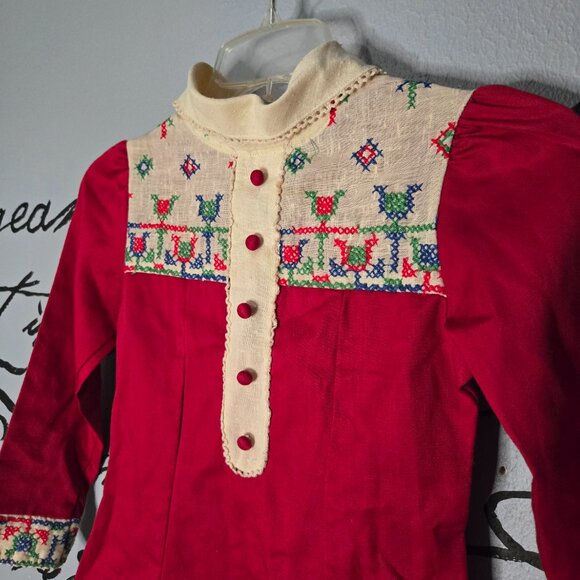 Vintage 70s Girls Red Long Sleeve Dress with Cross-stitch Detailing, 8 - Picture 3 of 7